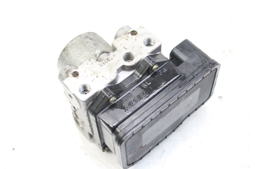 photo de BOMBA ABS HONDA FES S-WING SWING ABS 125 (2007 - 2015) - Detalles de los puntos de fijación