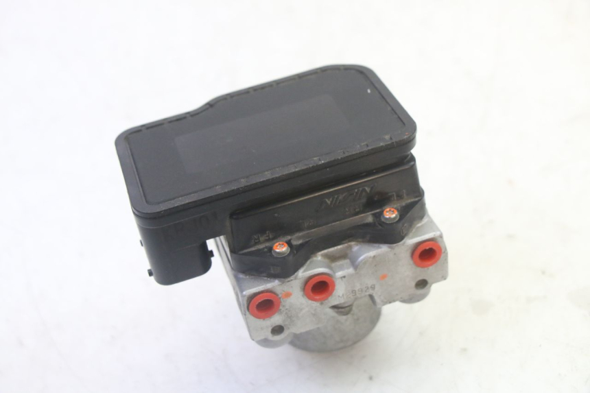 photo de BOMBA ABS HONDA FES S-WING SWING ABS 125 (2007 - 2015) - Detalles de los puntos de fijación