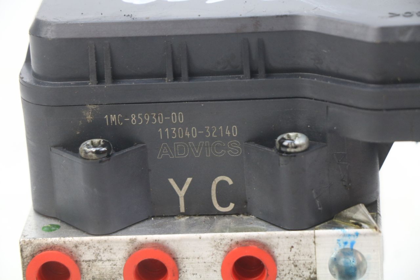 photo de BOMBA ABS YAMAHA FJR ABS 1300 (2016 - 2020) - Otra perspectiva