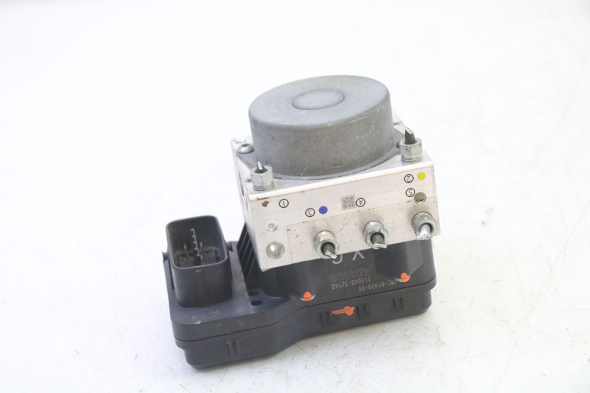 photo de BOMBA ABS YAMAHA FJR ABS 1300 (2016 - 2020) - Otra perspectiva