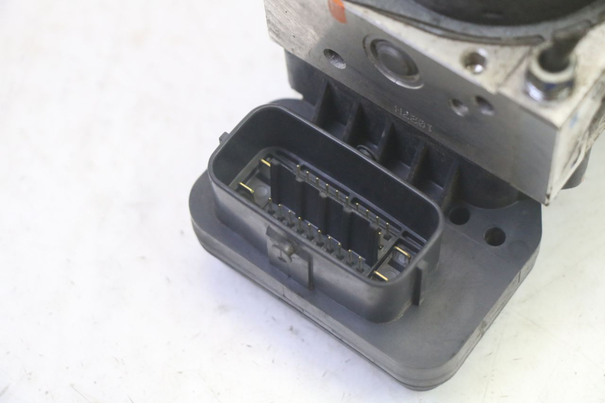 photo de BOMBA ABS YAMAHA FJR ABS 1300 (2006 - 2012) - Detalle de la pieza