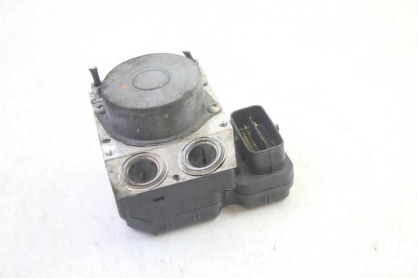 photo de BOMBA ABS YAMAHA FJR ABS 1300 (2006 - 2012) - Otra perspectiva