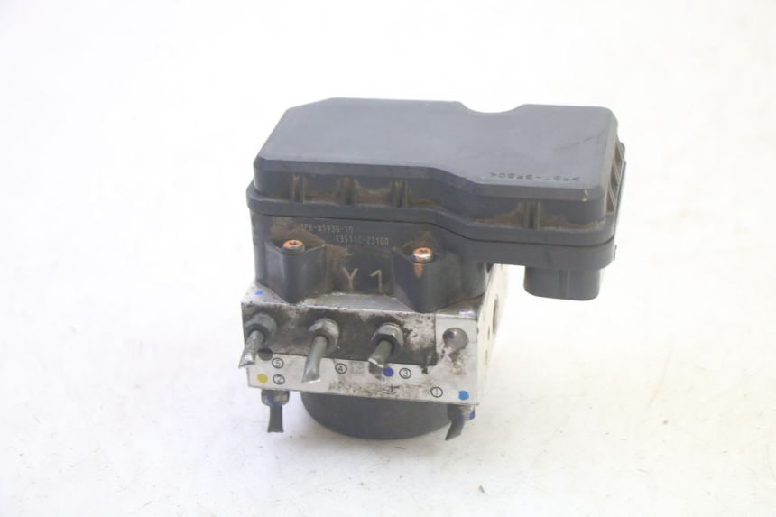 photo de BOMBA ABS YAMAHA FJR ABS 1300 (2006 - 2012) - Detalles de los puntos de fijación