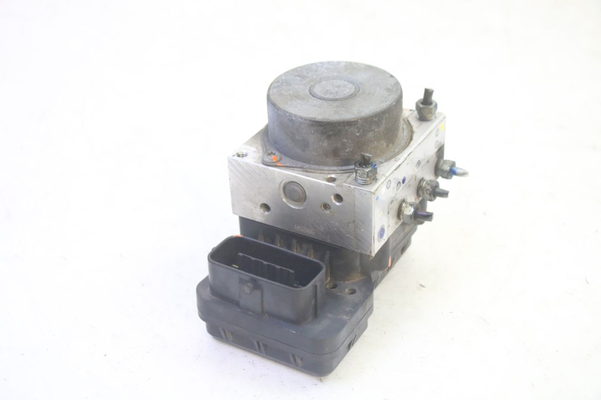 photo de BOMBA ABS YAMAHA FJR ABS 1300 (2006 - 2012) - Otra perspectiva