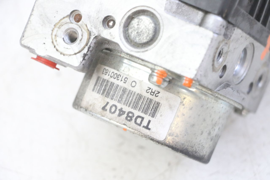 photo de BOMBA ABS HONDA FORZA ABS 300 (2013 - 2017) - Otra perspectiva