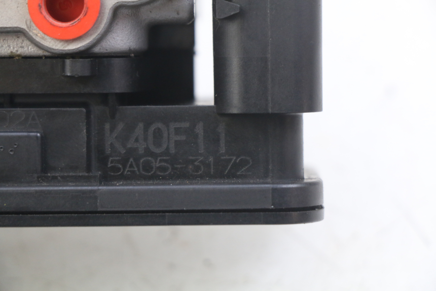 photo de BOMBA ABS HONDA FORZA 125 (2015 - 2016) - Detalles de los puntos de fijación