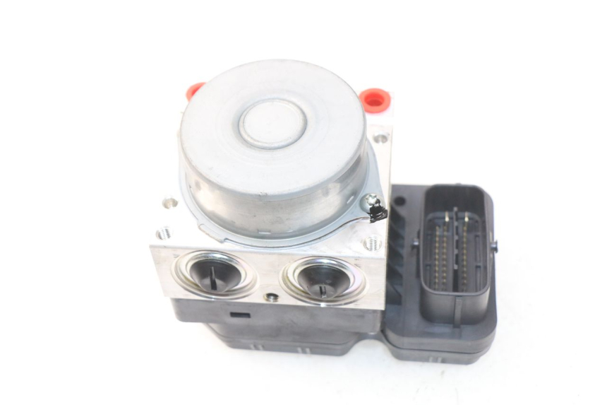 photo de BOMBA ABS YAMAHA FZ8 800 (2010 - 2016) - Vista general del producto