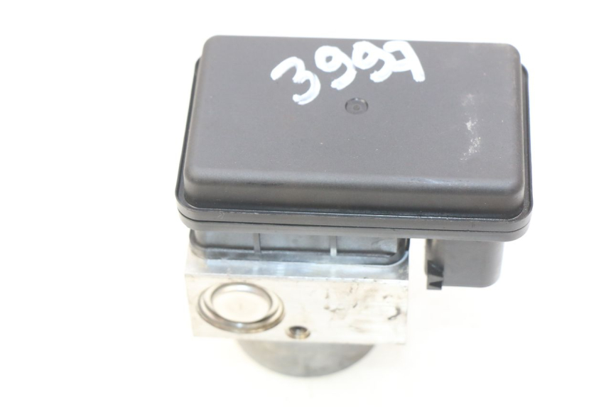 photo de BOMBA ABS PIAGGIO LIBERTY IGET S 125 (2016 - 2020) - Zoom sobre los componentes