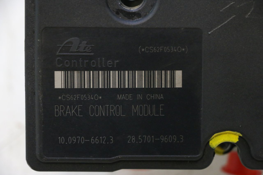 photo de BOMBA ABS PIAGGIO MP3 HPE 530 (2022 - 2026) - Vista general del producto