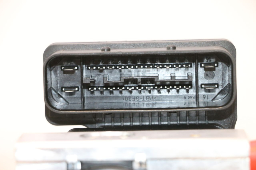 photo de BOMBA ABS PIAGGIO MP3 HPE 530 (2022 - 2026) - Marcados y referencias originales