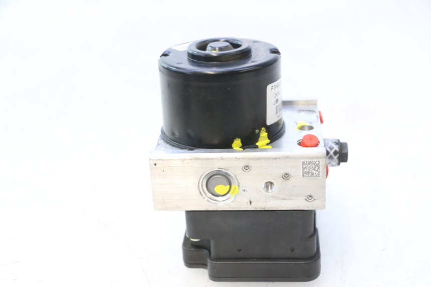 photo de BOMBA ABS PIAGGIO MP3 500 (2016 - 2018) - Marcados y referencias originales