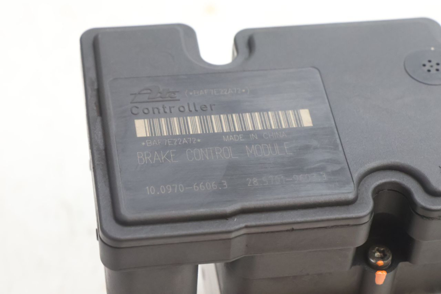 photo de BOMBA ABS PIAGGIO MP3 500 (2016 - 2018) - Marcados y referencias originales