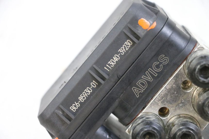 photo de BOMBA ABS YAMAHA MT-07 MT07 ABS 700 (2018 - 2020) - Estado de la superficie y material