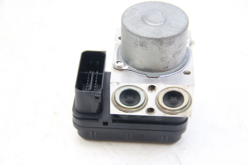 photo de BOMBA ABS YAMAHA MT ABS 125 (2014 - 2018) - Otra perspectiva