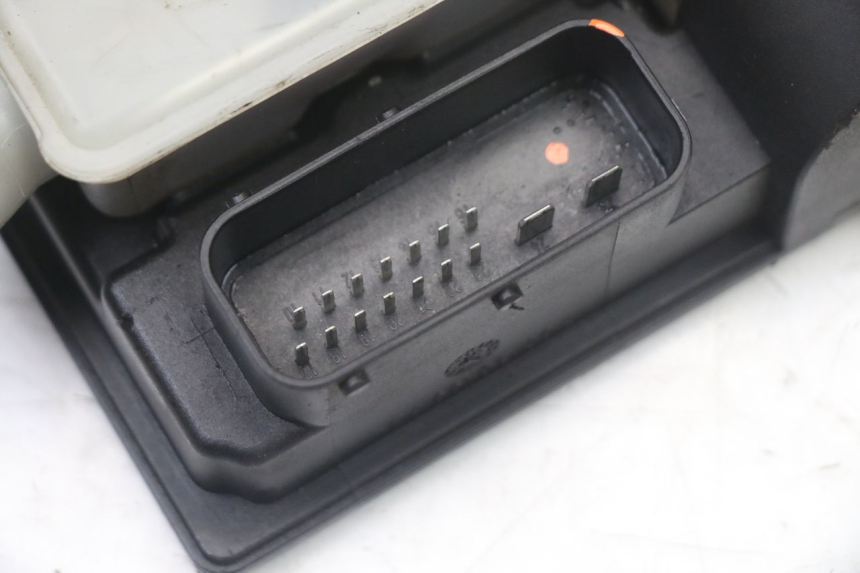 photo de BOMBA ABS PEUGEOT SATELIS COMPRESSOR K15 125 (2006 - 2009) - Detalle de la pieza