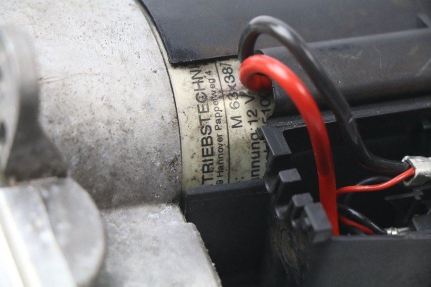 photo de BOMBA ABS BMW R GS 1150 (1999 - 2004) - Estado de la superficie y material