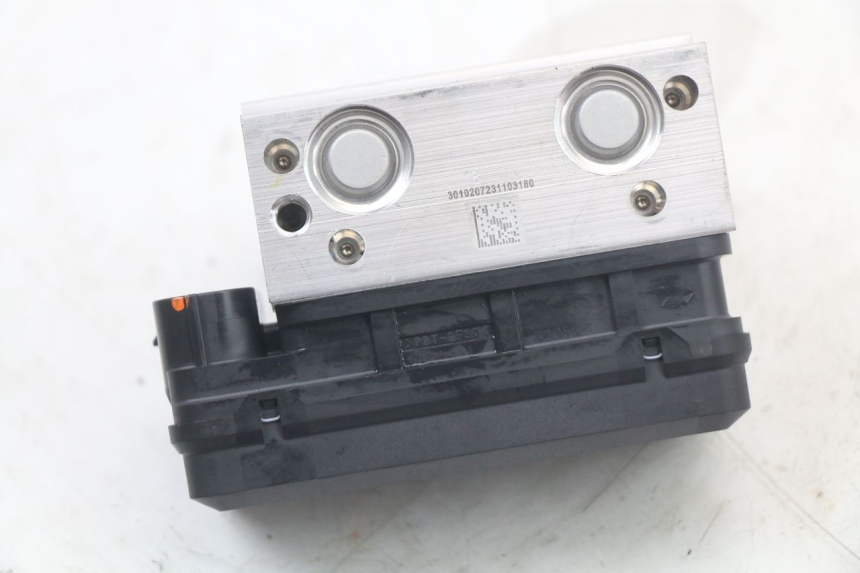 photo de BOMBA ABS ROYAL ENFIELD CONTINENTAL GT 650 (2019 - 2024) - Vista general del producto