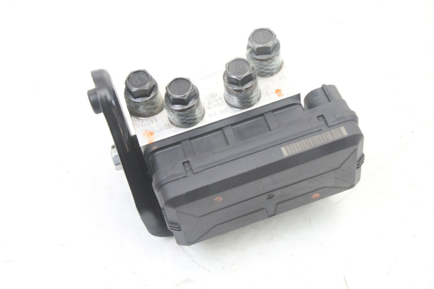 photo de BOMBA ABS ROYAL ENFIELD HYMALAYAN 410 (2016 - 2023) - Otra perspectiva