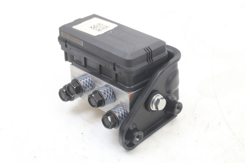 photo de BOMBA ABS ROYAL ENFIELD SCRAM 411 (2022 - 2024) - Otra perspectiva