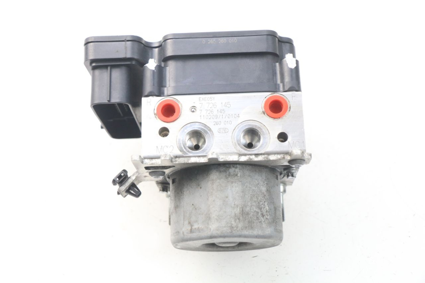 photo de BOMBA ABS BMW S RR ABS S1000RR 1000 (2009 - 2011) - Primer plano técnico