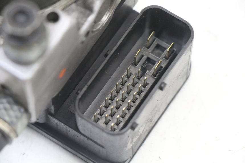 photo de BOMBA ABS PEUGEOT SATELIS 125 (2013 - 2018) - Zoom estado de uso