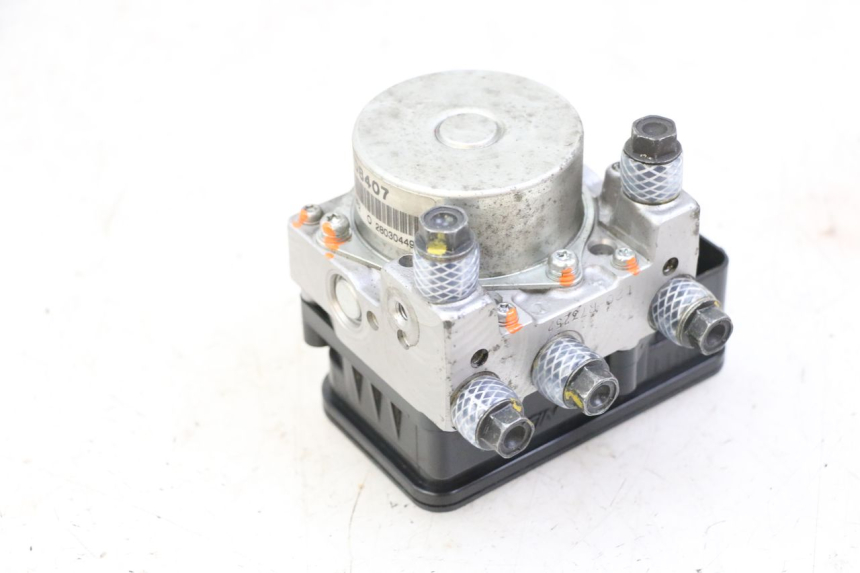 photo de BOMBA ABS PEUGEOT SATELIS 125 (2013 - 2018) - Otra perspectiva