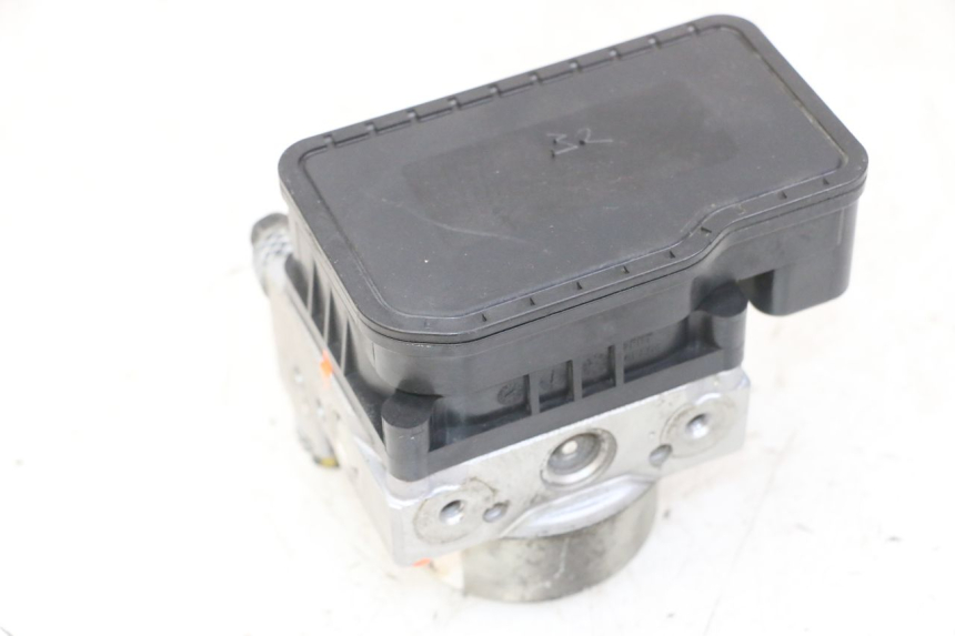 photo de BOMBA ABS PEUGEOT SATELIS 125 (2013 - 2018) - Vista principal