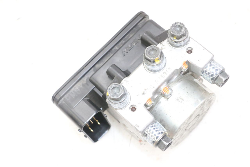 photo de BOMBA ABS PEUGEOT SATELIS 125 (2013 - 2018) - Zoom estado de uso