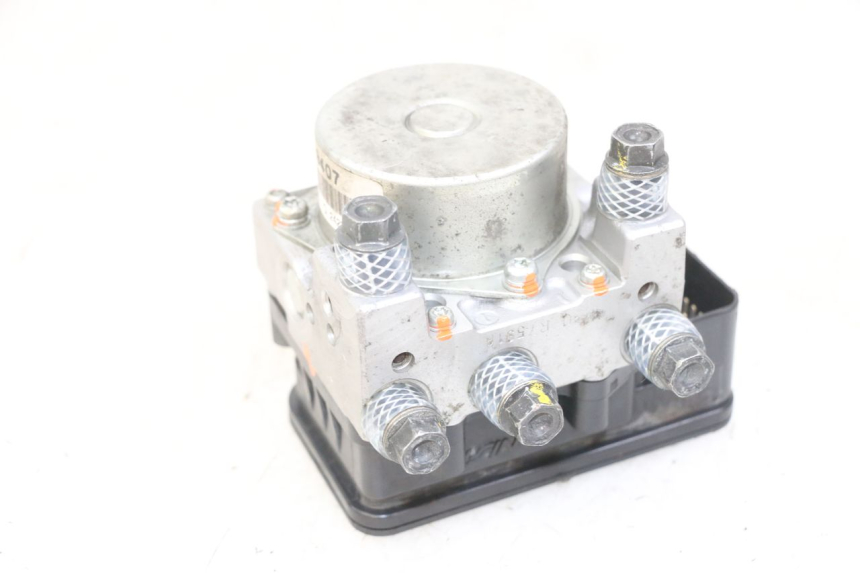 photo de BOMBA ABS PEUGEOT SATELIS 125 (2013 - 2018) - Otra perspectiva