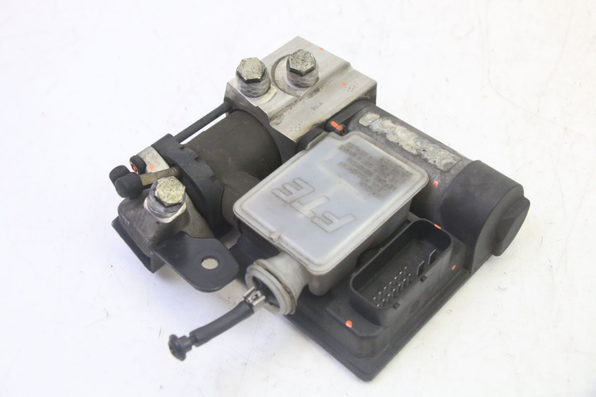 photo de BOMBA ABS PEUGEOT SATELIS 125 (2006 - 2009) - Otra perspectiva