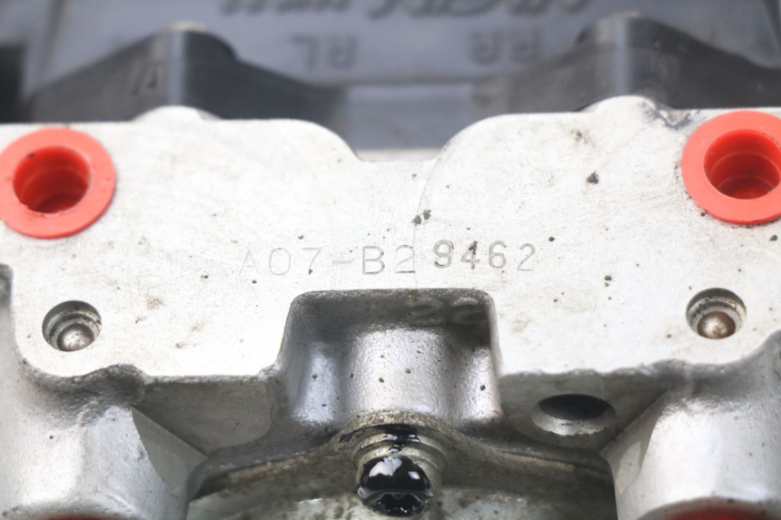 photo de BOMBA ABS TRIUMPH SPRINT ST ABS 1050 (2005 - 2007) - Primer plano técnico