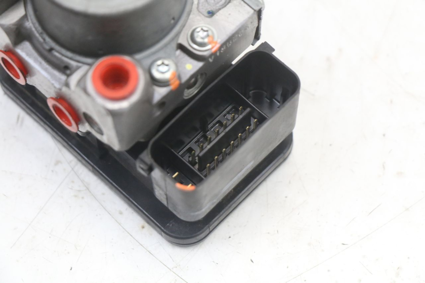 photo de BOMBA ABS SUZUKI BURGMAN 125 (2018 - 2021) - Vista general del producto