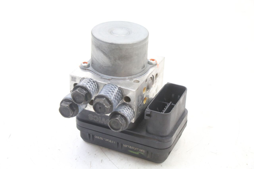 photo de BOMBA ABS YAMAHA TRACER 7 700 (2020 - 2024) - Primer plano técnico