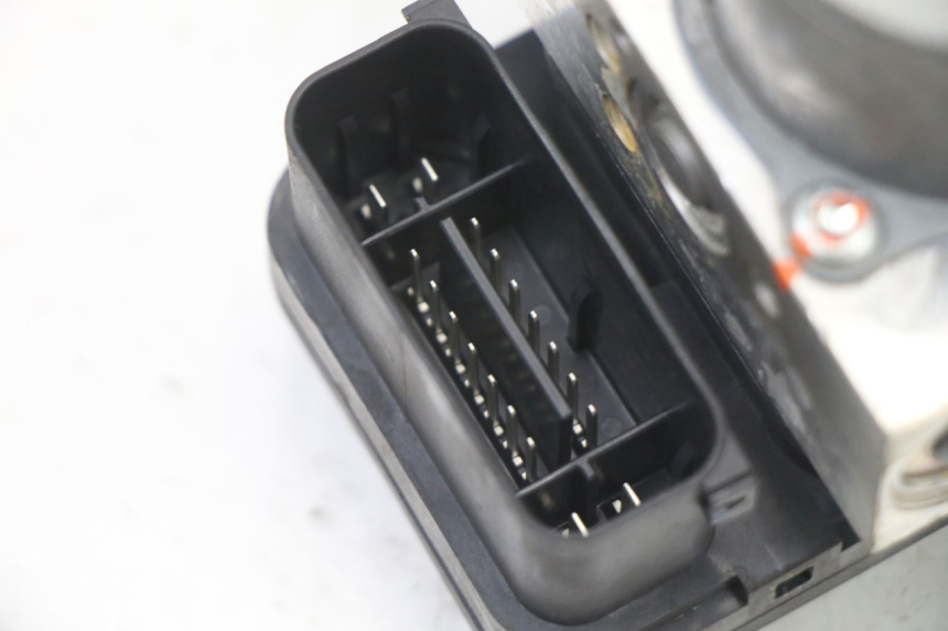 photo de BOMBA ABS YAMAHA TRACER 7 700 (2020 - 2024) - Estado de la superficie y material