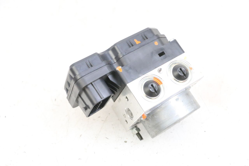 photo de BOMBA ABS YAMAHA TRICITY 300 (2020 - 2024) - Recambio usado revisado