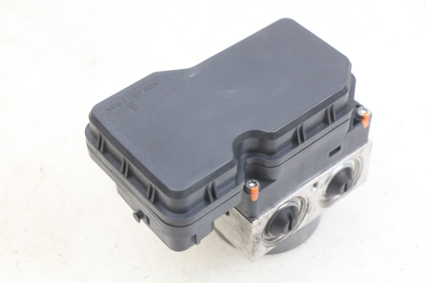 photo de BOMBA ABS YAMAHA X-MAX XMAX 125 (2010 - 2013) - Detalle de la pieza