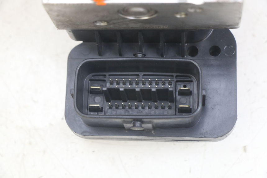 photo de BOMBA ABS YAMAHA X-MAX XMAX 125 (2010 - 2013) - Recambio usado revisado