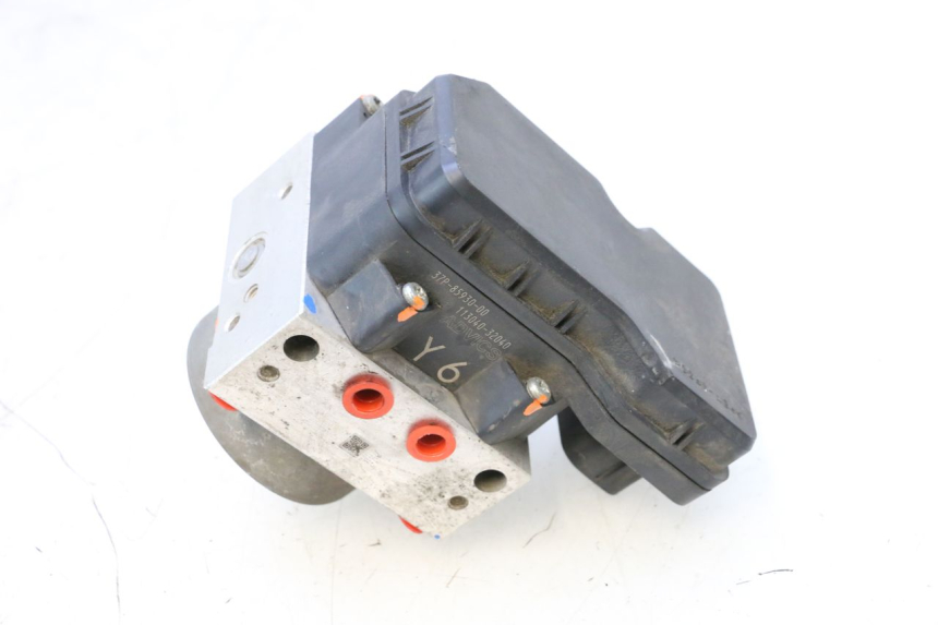 photo de BOMBA ABS YAMAHA X-MAX XMAX 125 (2010 - 2013) - Primer plano técnico