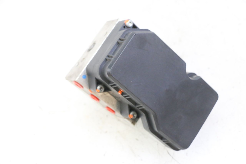 photo de BOMBA ABS YAMAHA XJ6 ABS 600 (2008 - 2016) - Detalle de la pieza