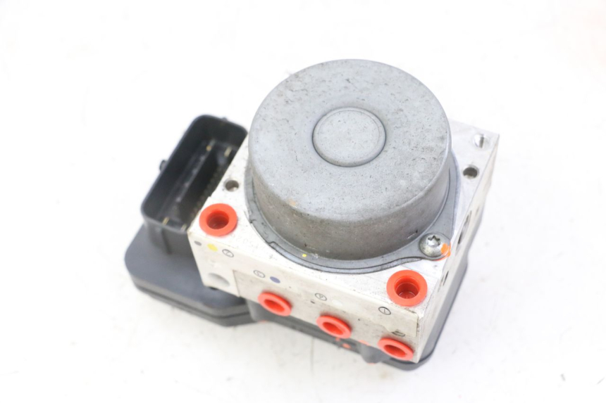 photo de BOMBA ABS YAMAHA XJ6 ABS 600 (2008 - 2016) - Zoom estado de uso