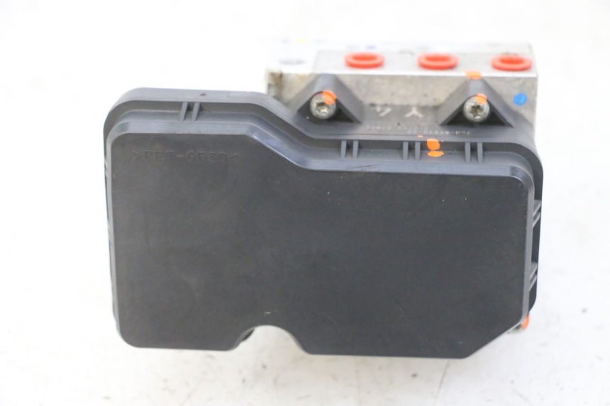 photo de BOMBA ABS YAMAHA XJ6 ABS 600 (2008 - 2016) - Detalles de los puntos de fijación