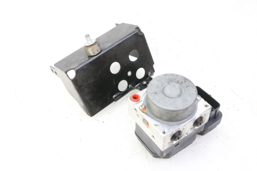 photo de BOMBA ABS YAMAHA XJ6 ABS 600 (2008 - 2016) - Otra perspectiva