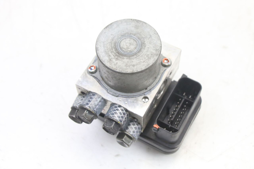 photo de BOMBA ABS YAMAHA YP T-MAX TMAX 530 (2017 - 2020) - Detalle de la pieza