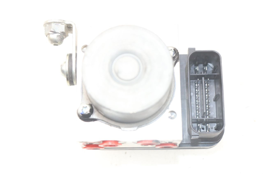 photo de BOMBA ABS YAMAHA YP T-MAX TMAX 530 (2017 - 2020) - Zoom estado de uso