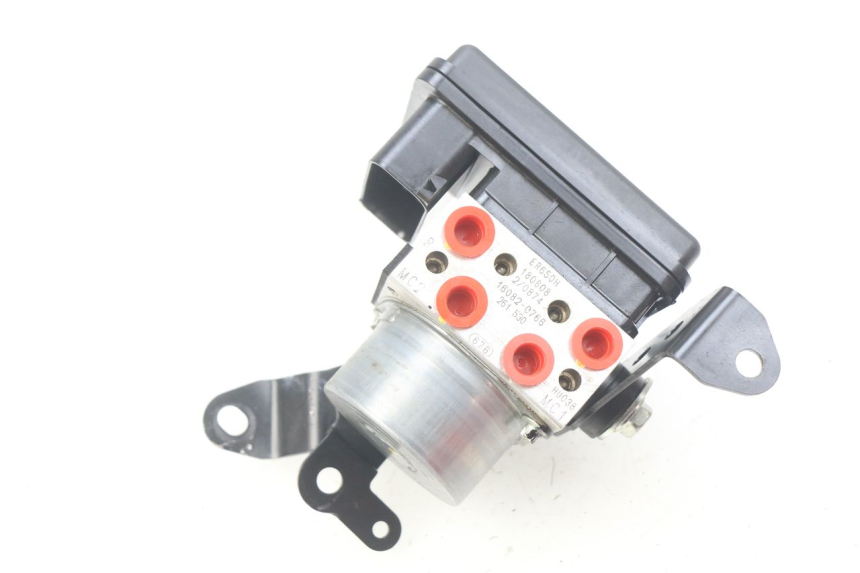 photo de BOMBA ABS KAWASAKI Z 650 (2016 - 2019) - Detalle de la pieza