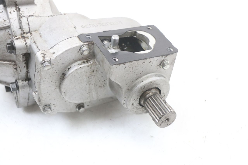 photo de EJE DELANTERO HYTRACK HY S 4X4 410 (2013 - 2016) - Primer plano técnico