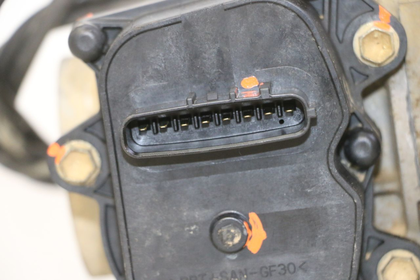 photo de EJE DELANTERO YAMAHA YFM GRIZZLY 550 (2008 - 2015) - Estado de la superficie y material