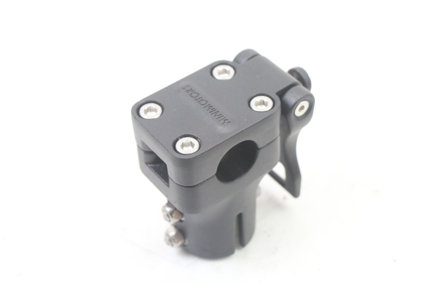 photo de TORRETAS MANILLAR DUALTRON AMINIA 1 - Detalle de la pieza