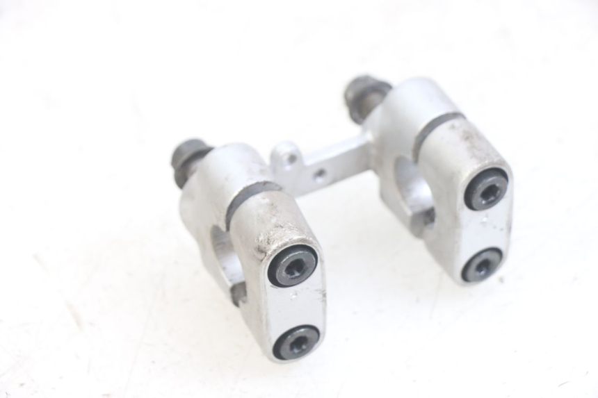 photo de SOPORTE DE MANILLAR YAMAHA BW'S BWS 125 (2010 - 2013) - Zoom estado de uso