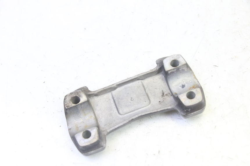 photo de TORRETAS MANILLAR HONDA CBF 125 (2009 - 2015) - Otra perspectiva